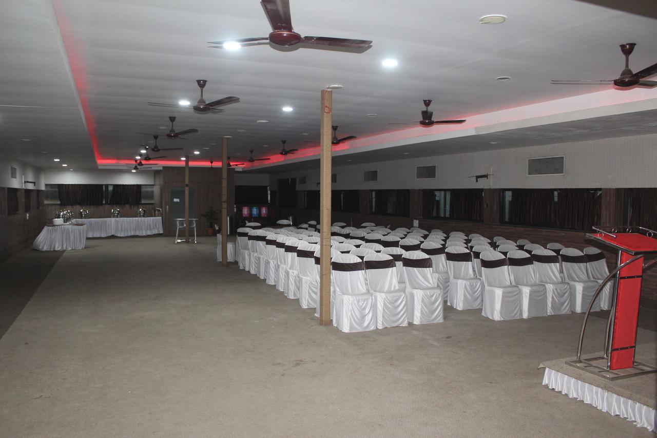Hotel Avadh Nagpur Exterior foto